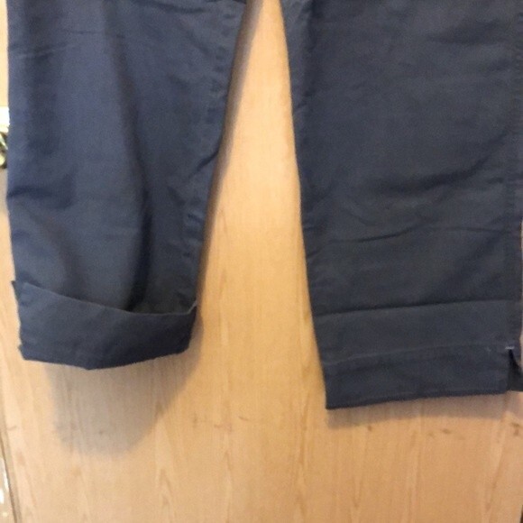 Horny toad grey khakis size 8 - Picture 6 of 11